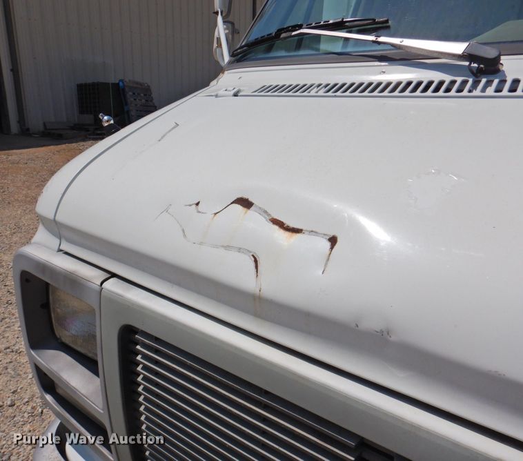 image for item JR9974 1992 GMC Vandura G3500  box truck