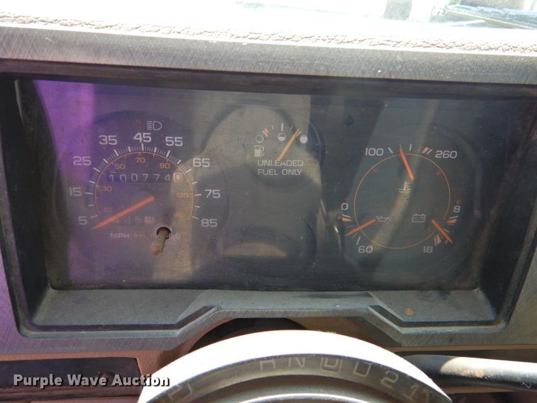 image for item JR9974 1992 GMC Vandura G3500  box truck