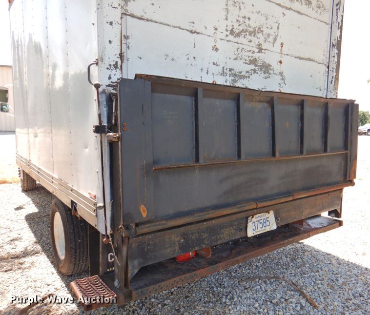 image for item JR9974 1992 GMC Vandura G3500  box truck