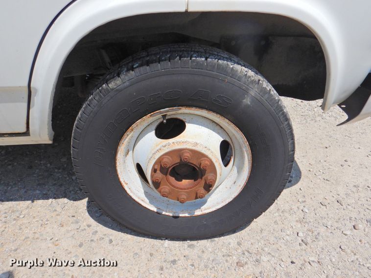 image for item JR9974 1992 GMC Vandura G3500  box truck