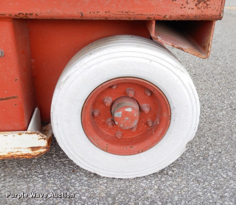 image for item JX9122 Snorkel SL-25  scissor lift