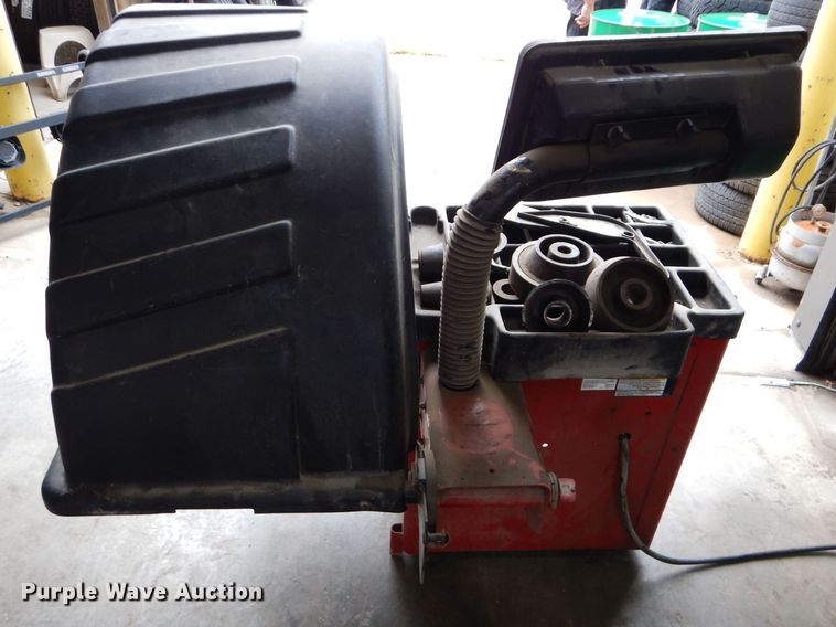 image for item JX9124 Coats 1250  wheel balancer