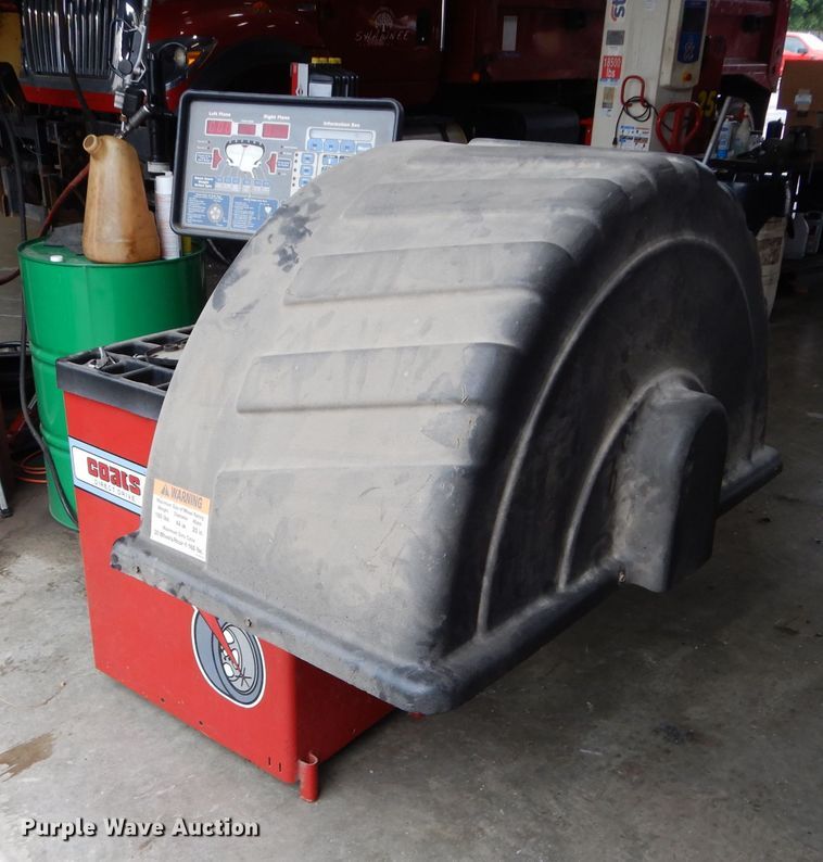 image for item JX9124 Coats 1250  wheel balancer