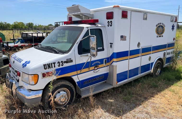 image for item JX9385 2000 Ford E450 Super Duty  ambulance