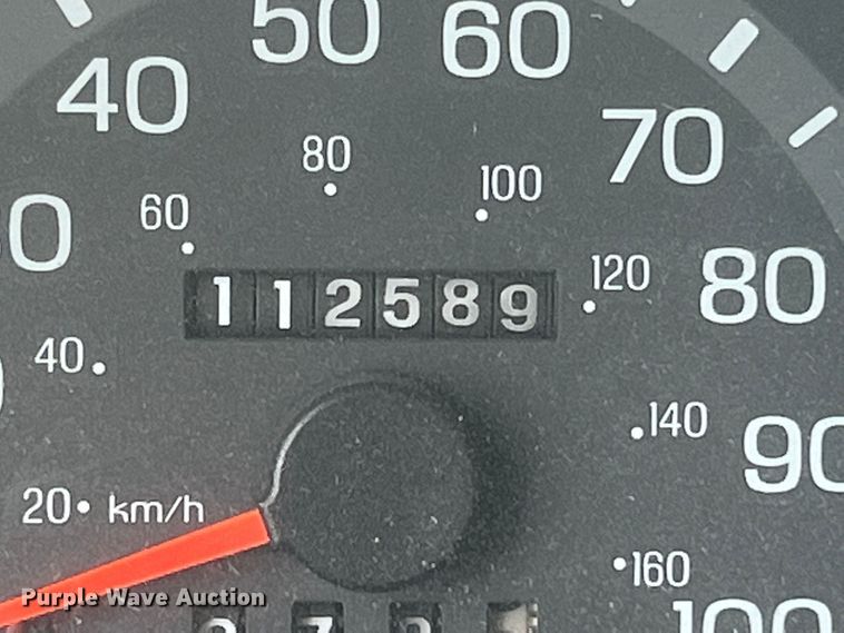 image for item JX9386 2001 Ford E450 Super Duty  ambulance