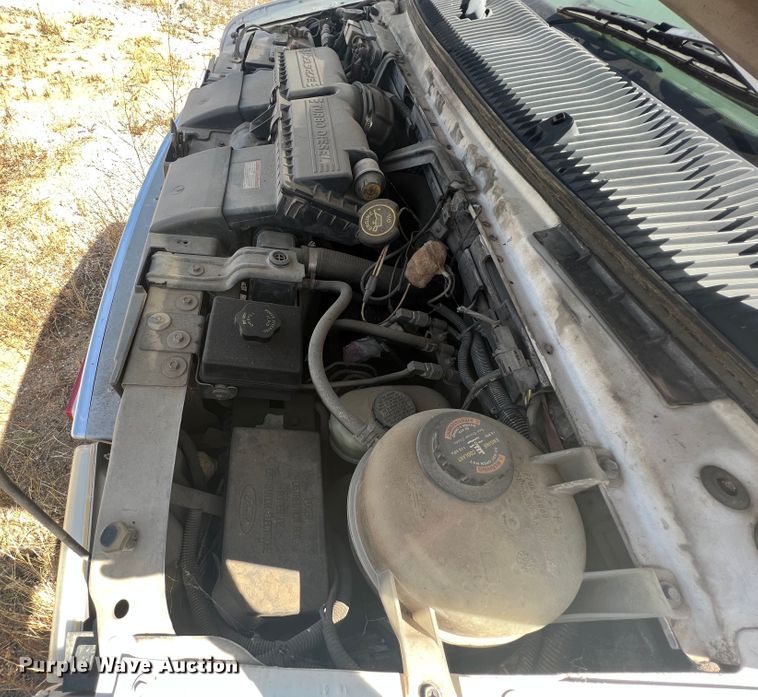 image for item JX9386 2001 Ford E450 Super Duty  ambulance