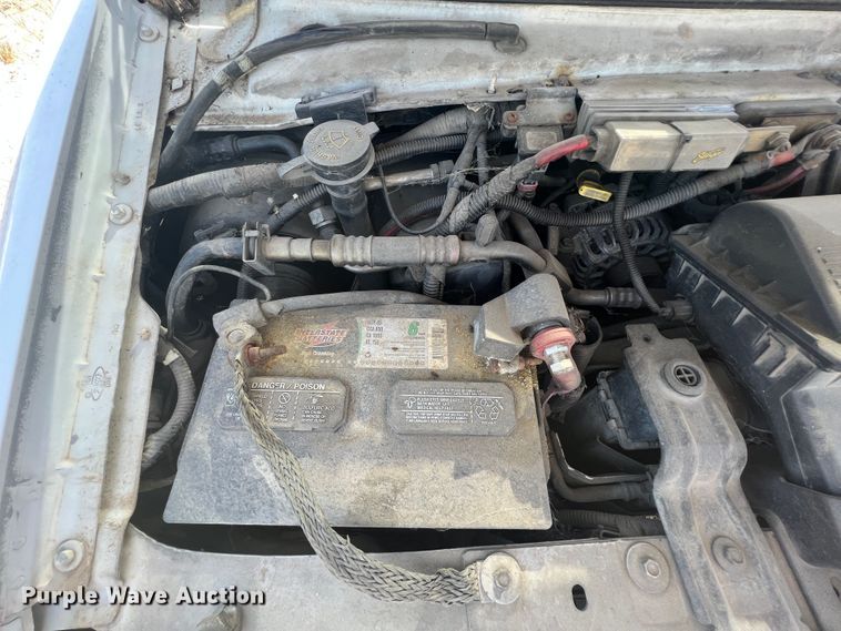 image for item JX9386 2001 Ford E450 Super Duty  ambulance