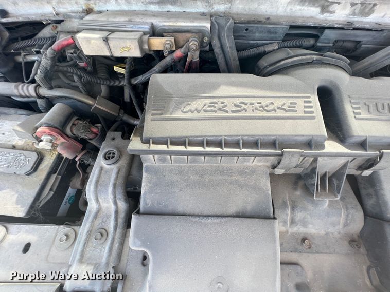 image for item JX9386 2001 Ford E450 Super Duty  ambulance