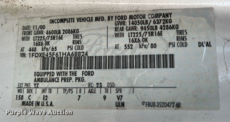 image for item JX9386 2001 Ford E450 Super Duty  ambulance