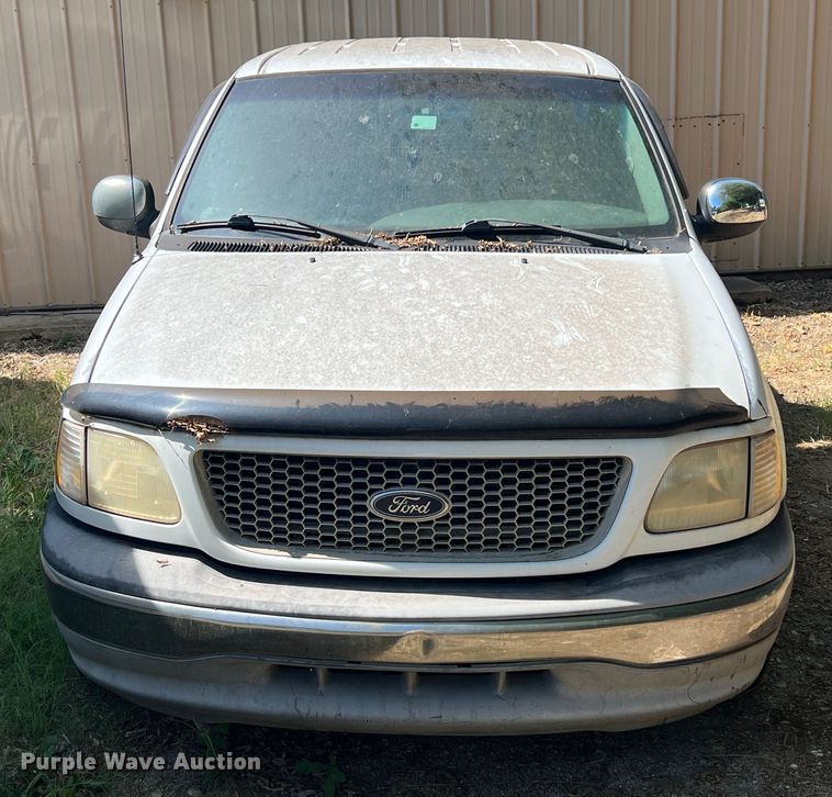 image for item JX9387 2001 Ford F150  SuperCrew pickup truck