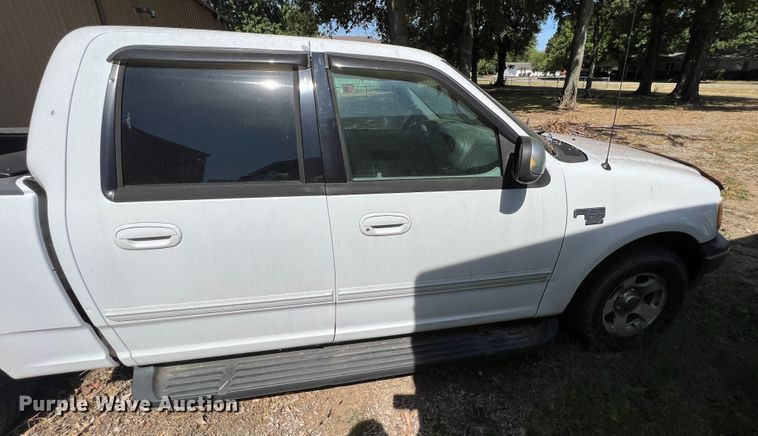 image for item JX9387 2001 Ford F150  SuperCrew pickup truck