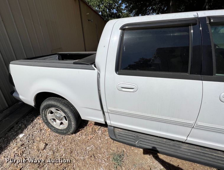 image for item JX9387 2001 Ford F150  SuperCrew pickup truck