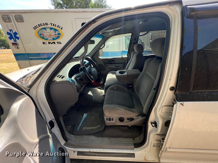 image for item JX9387 2001 Ford F150  SuperCrew pickup truck