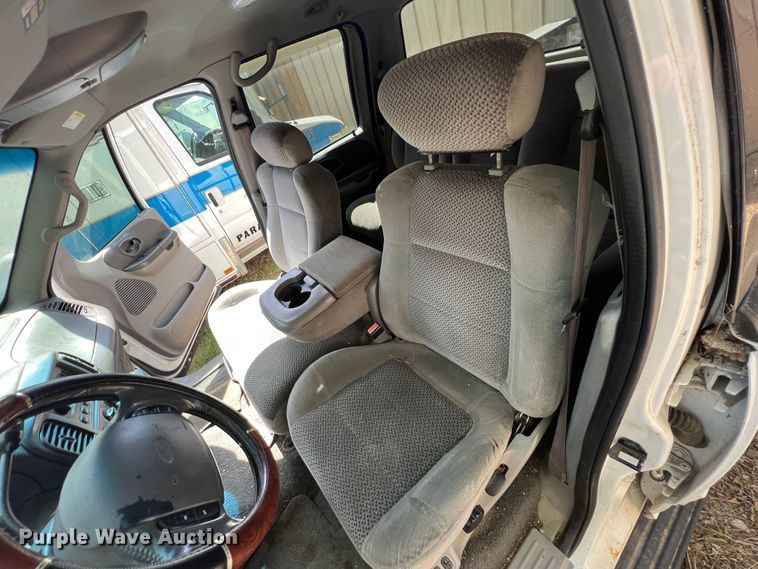 image for item JX9387 2001 Ford F150  SuperCrew pickup truck