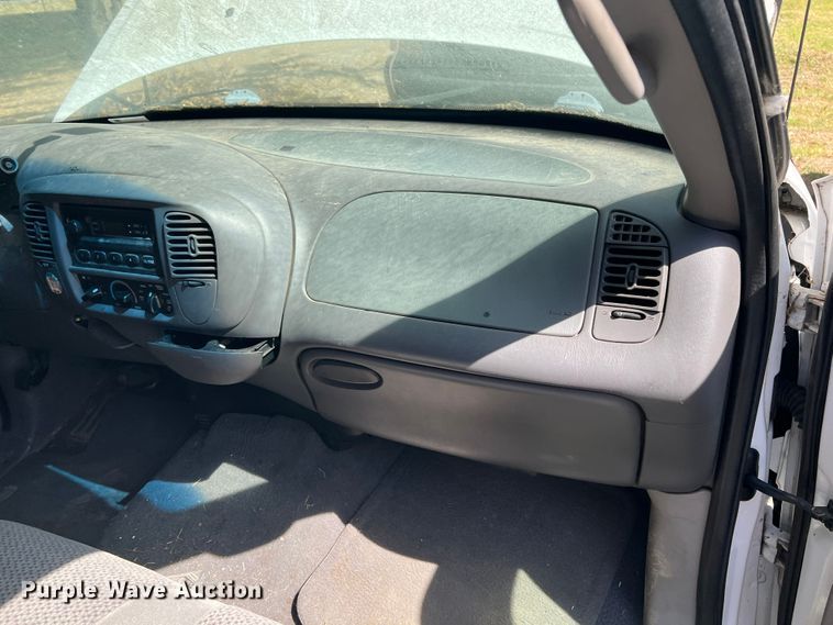 image for item JX9387 2001 Ford F150  SuperCrew pickup truck