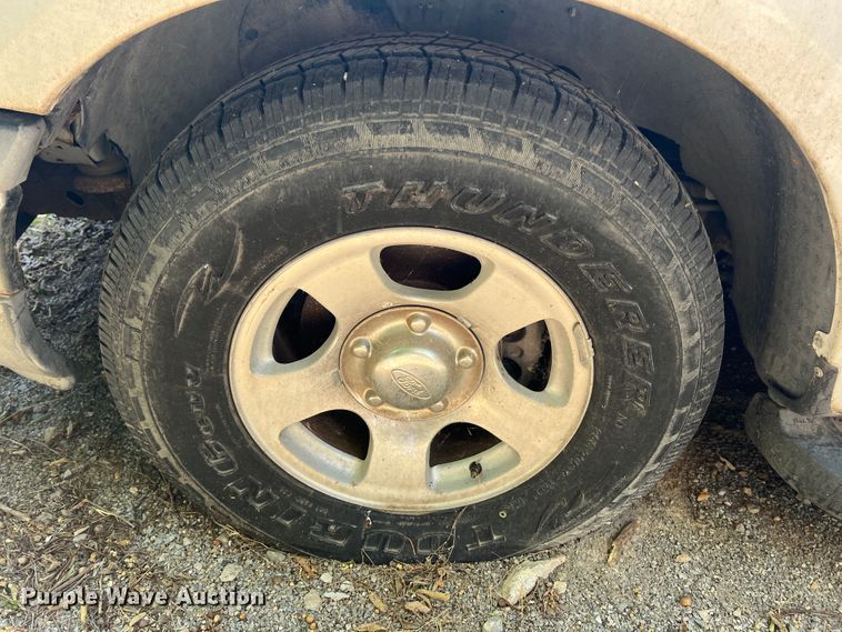 image for item JX9387 2001 Ford F150  SuperCrew pickup truck