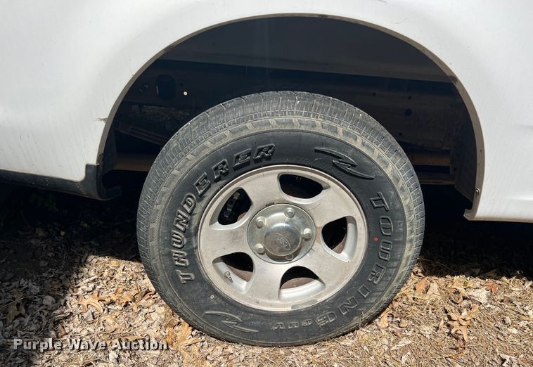 image for item JX9387 2001 Ford F150  SuperCrew pickup truck