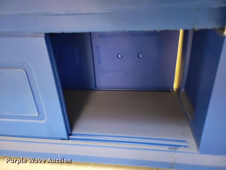 image for item KD9822 Cambro  salad bar