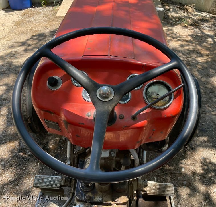 image for item KJ9746 1967 Massey Ferguson 135 tractor
