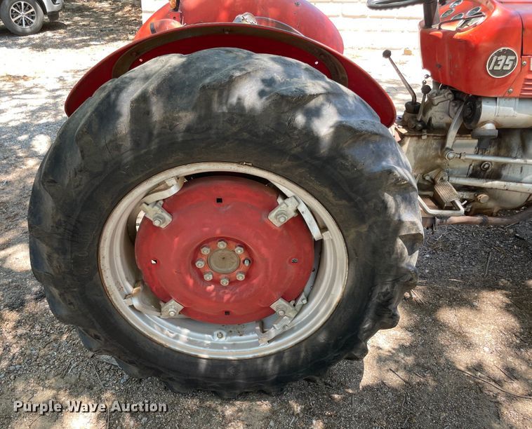 image for item KJ9746 1967 Massey Ferguson 135 tractor