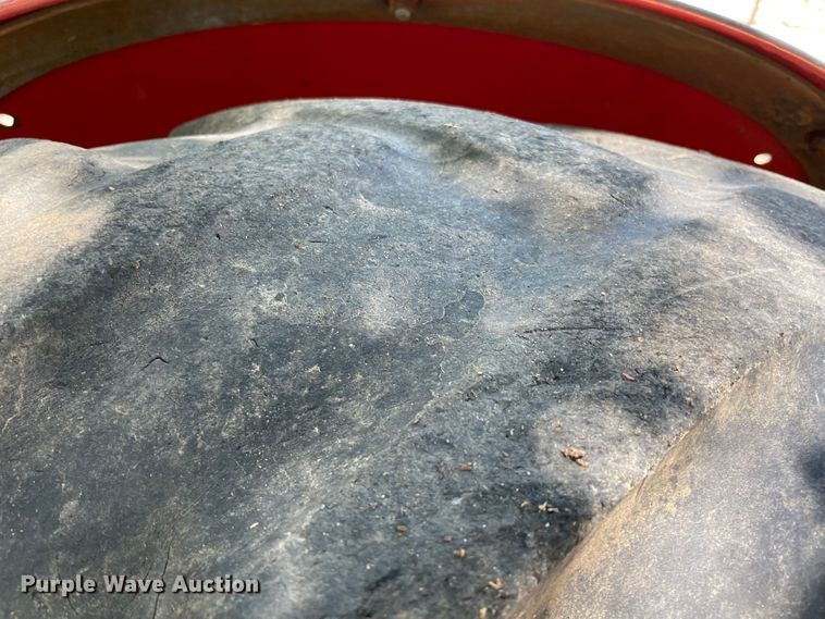 image for item KJ9746 1967 Massey Ferguson 135 tractor