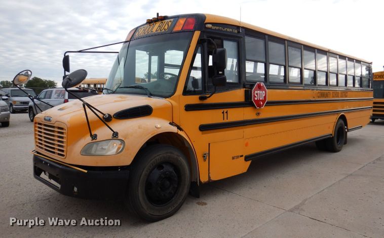 image for item KP9512 2007 Thomas Built B2  school bus