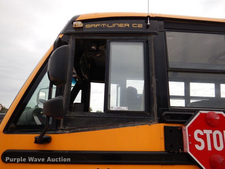 image for item KP9512 2007 Thomas Built B2  school bus