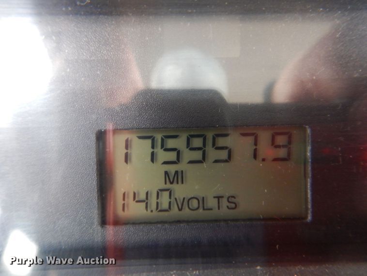 image for item KP9512 2007 Thomas Built B2  school bus