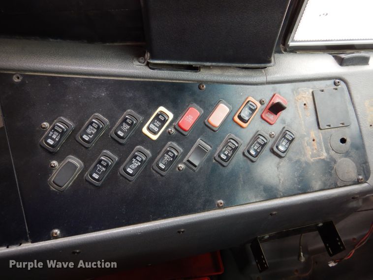 image for item KP9512 2007 Thomas Built B2  school bus