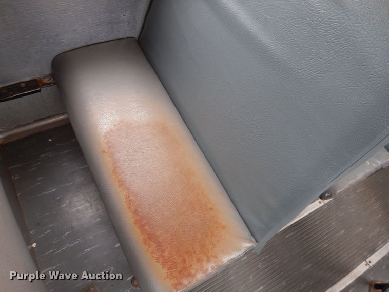 image for item KP9512 2007 Thomas Built B2  school bus