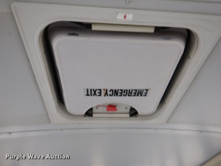 image for item KP9512 2007 Thomas Built B2  school bus