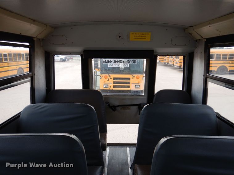 image for item KP9512 2007 Thomas Built B2  school bus