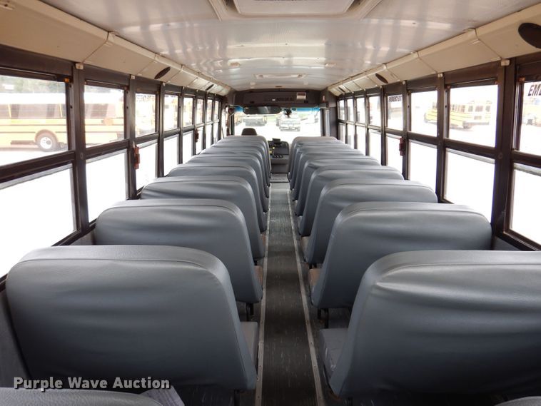 image for item KP9512 2007 Thomas Built B2  school bus