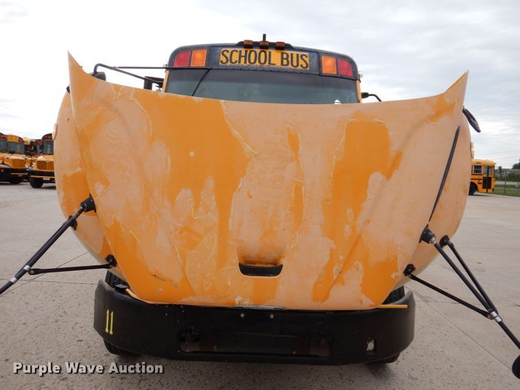 image for item KP9512 2007 Thomas Built B2  school bus