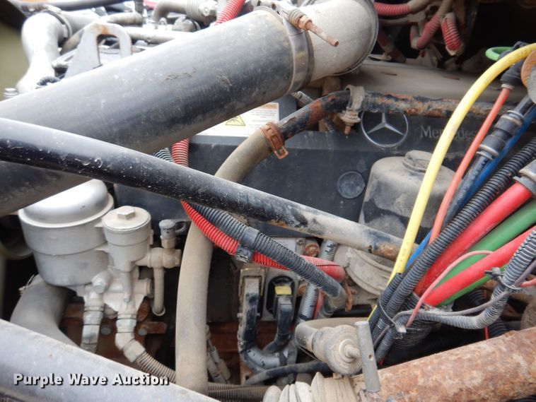 image for item KP9512 2007 Thomas Built B2  school bus