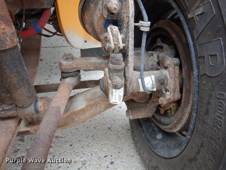 image for item KP9512 2007 Thomas Built B2  school bus