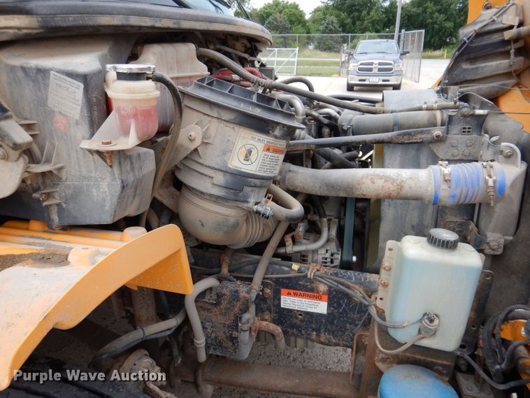 image for item KP9512 2007 Thomas Built B2  school bus