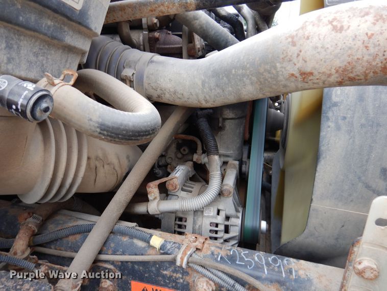 image for item KP9512 2007 Thomas Built B2  school bus