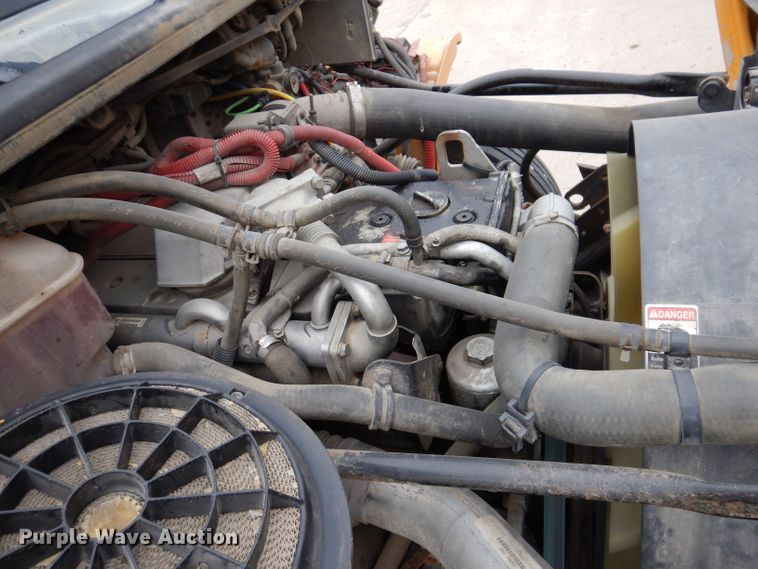 image for item KP9512 2007 Thomas Built B2  school bus