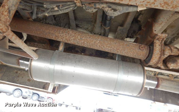 image for item KP9512 2007 Thomas Built B2  school bus