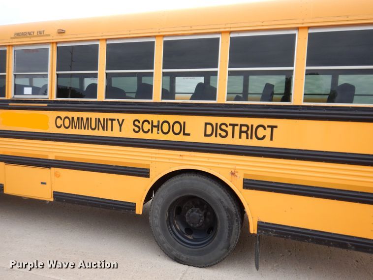 image for item KP9513 2007 Thomas Built Saf-T-Liner MVP EF  school bus