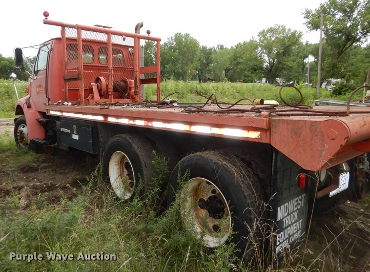 image for item KS9795 2001 Sterling L9500  winch truck
