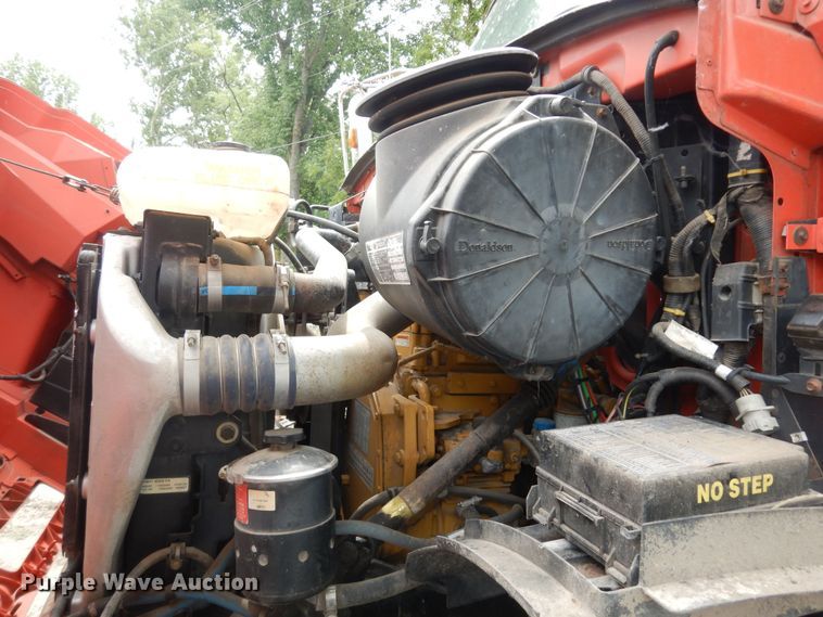 image for item KS9795 2001 Sterling L9500  winch truck