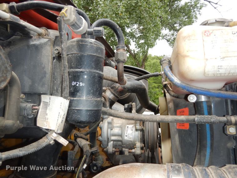 image for item KS9795 2001 Sterling L9500  winch truck