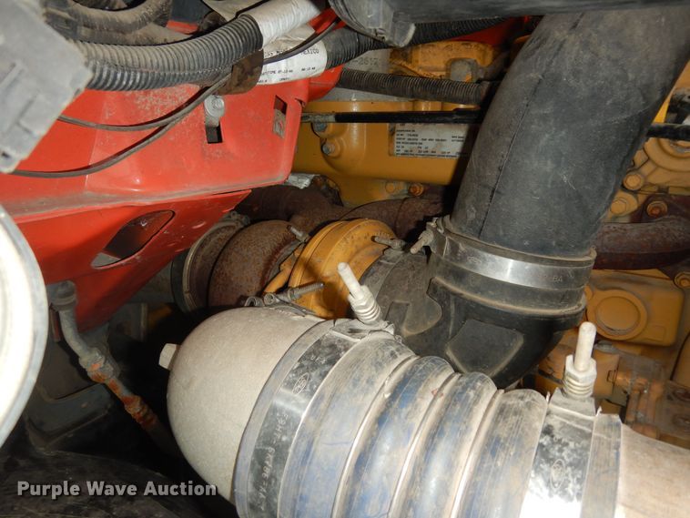 image for item KS9795 2001 Sterling L9500  winch truck