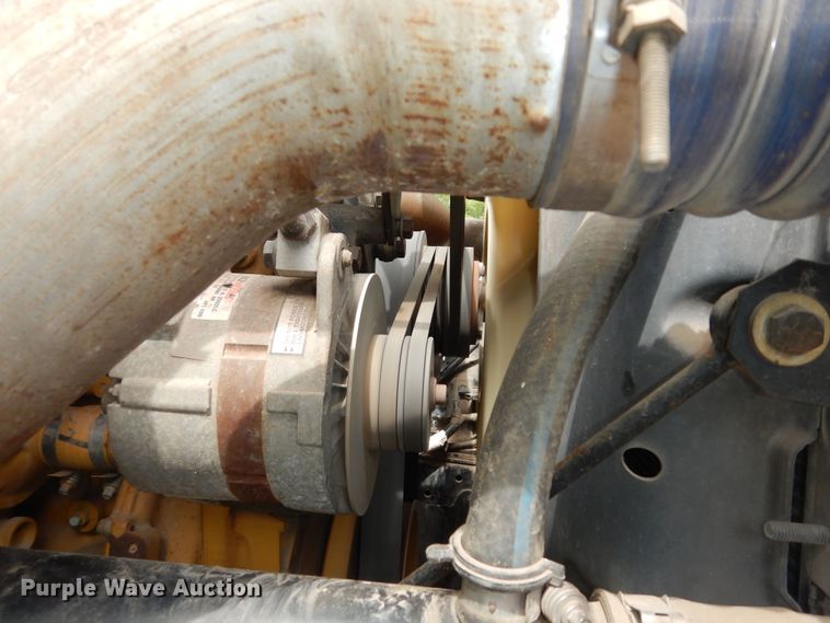 image for item KS9795 2001 Sterling L9500  winch truck