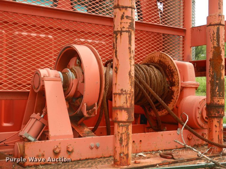 image for item KS9795 2001 Sterling L9500  winch truck