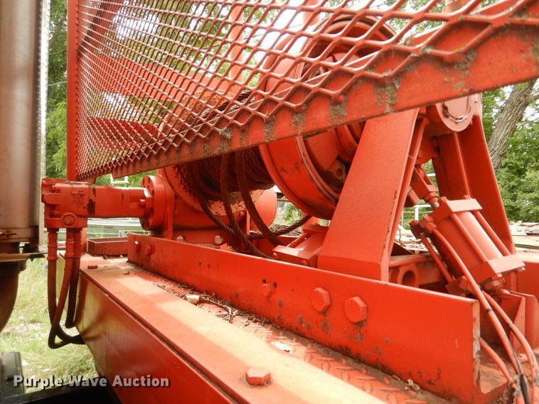 image for item KS9795 2001 Sterling L9500  winch truck