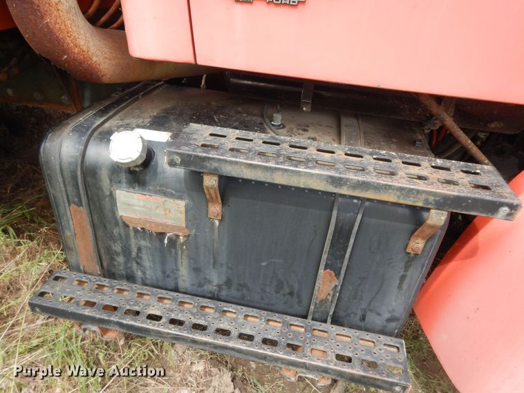 image for item KS9795 2001 Sterling L9500  winch truck