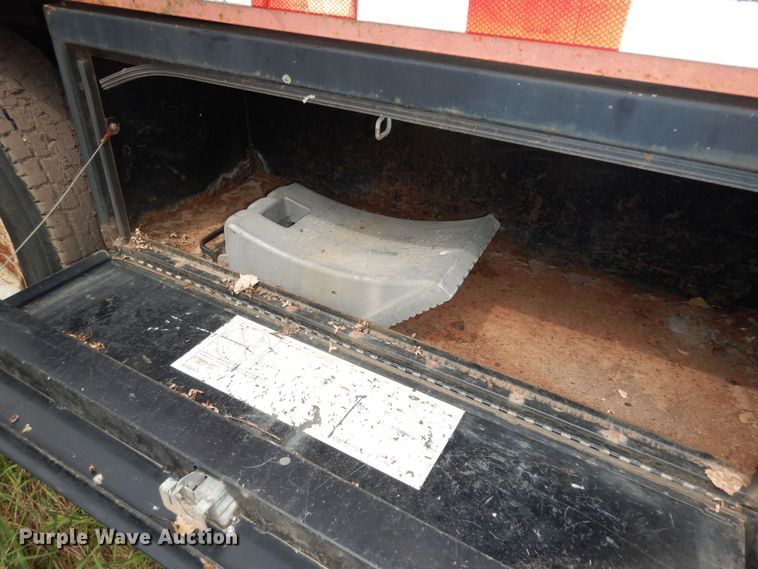 image for item KS9795 2001 Sterling L9500  winch truck